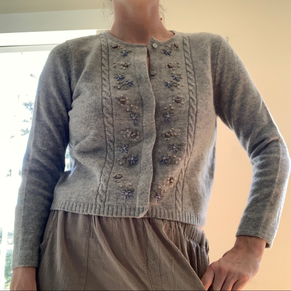 Vintage 90’s Cottagecore 100% Wool Floral Cardigan Sz PM Eddie Bauer